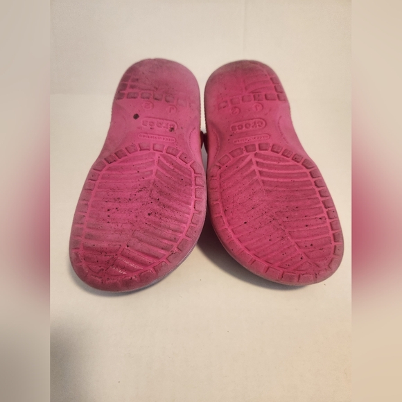 Multicolor Girl SZ J2 Crocs Pink, Blue and Yellow - Picture 2 of 3